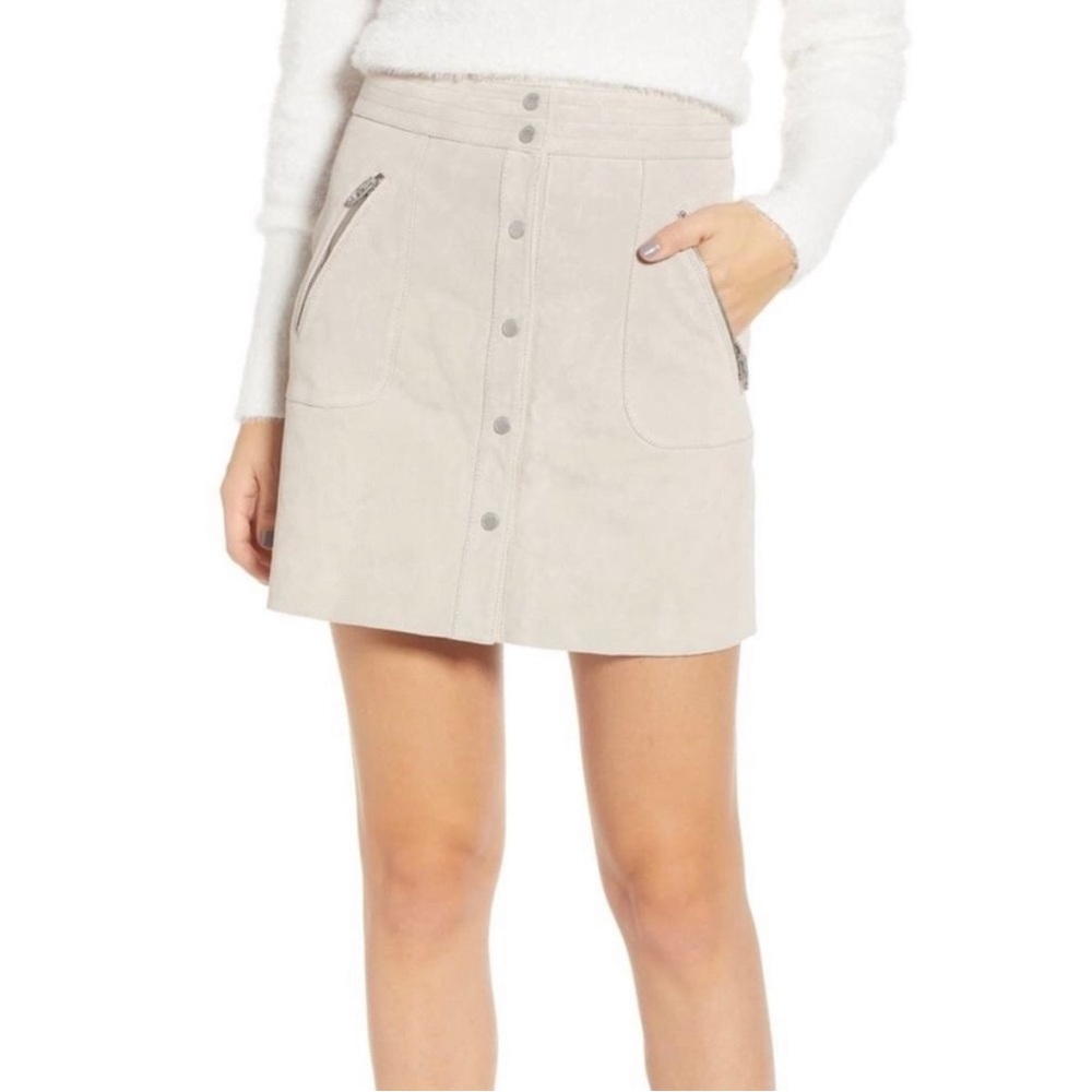 🚨FINAL SALE🚨 BLANK NYC Creamish Tan Genuine Suede Leather Mini Skirt